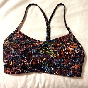 Lululemon sports bra, size 6